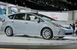 Toyota Prius V 2011 года